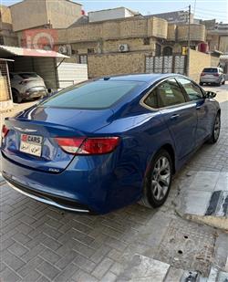 Chrysler 200